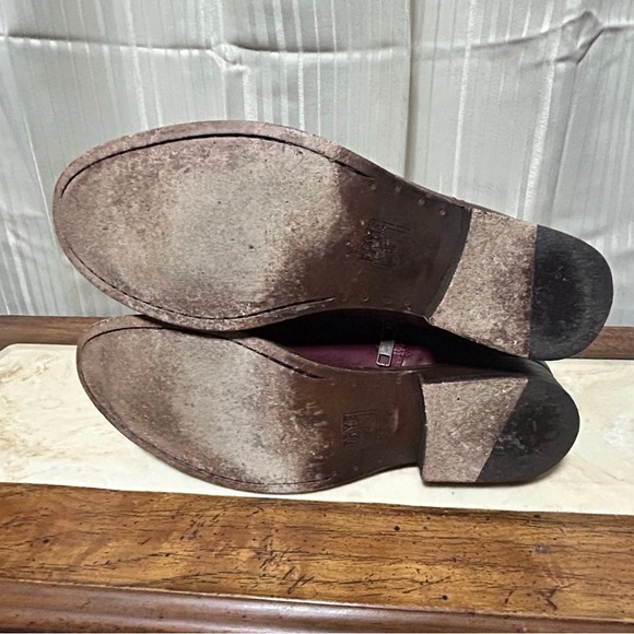 FRYE Women's Melissa Button Short Ankle Boot size 9 Burgundy side zipper - Picture 9 of 9